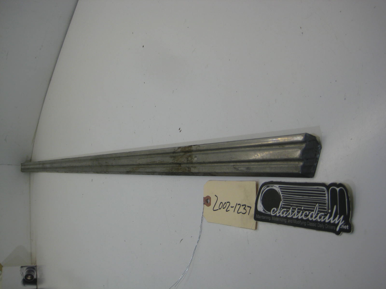 bmw 2002 2002tii e10 passenger lower rocker trim