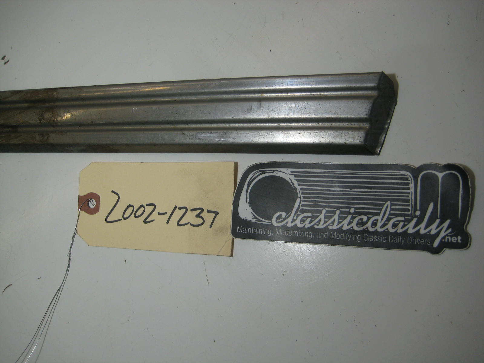 bmw 2002 2002tii e10 passenger lower rocker trim