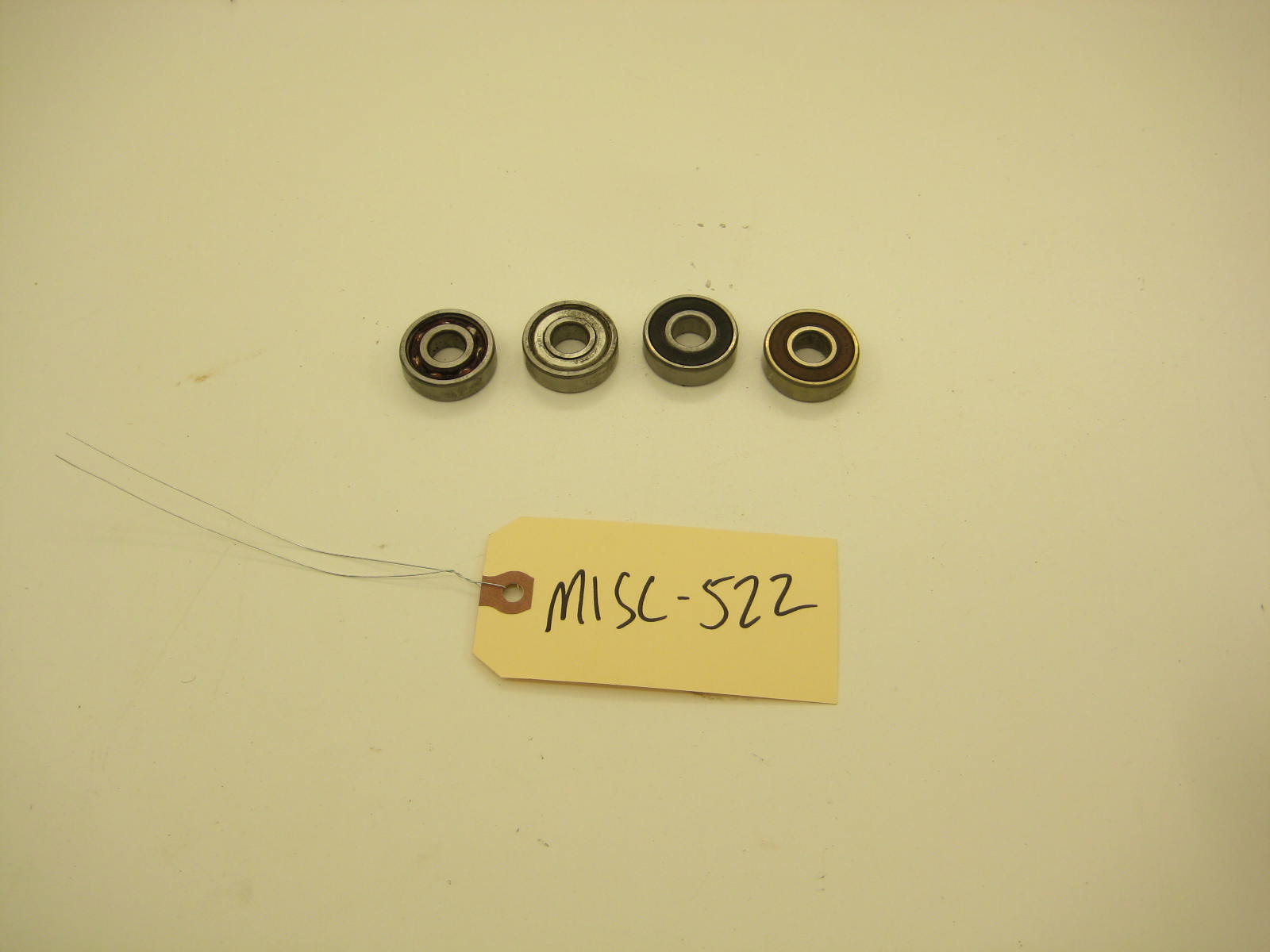 MISC 4 Bearings Pilot Bearing Small